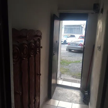 Yucca Private Studio 17