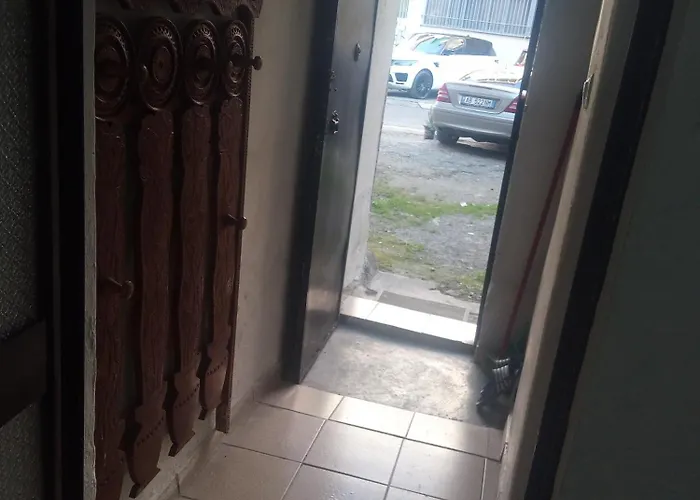 Yucca Private 17 * Tirana